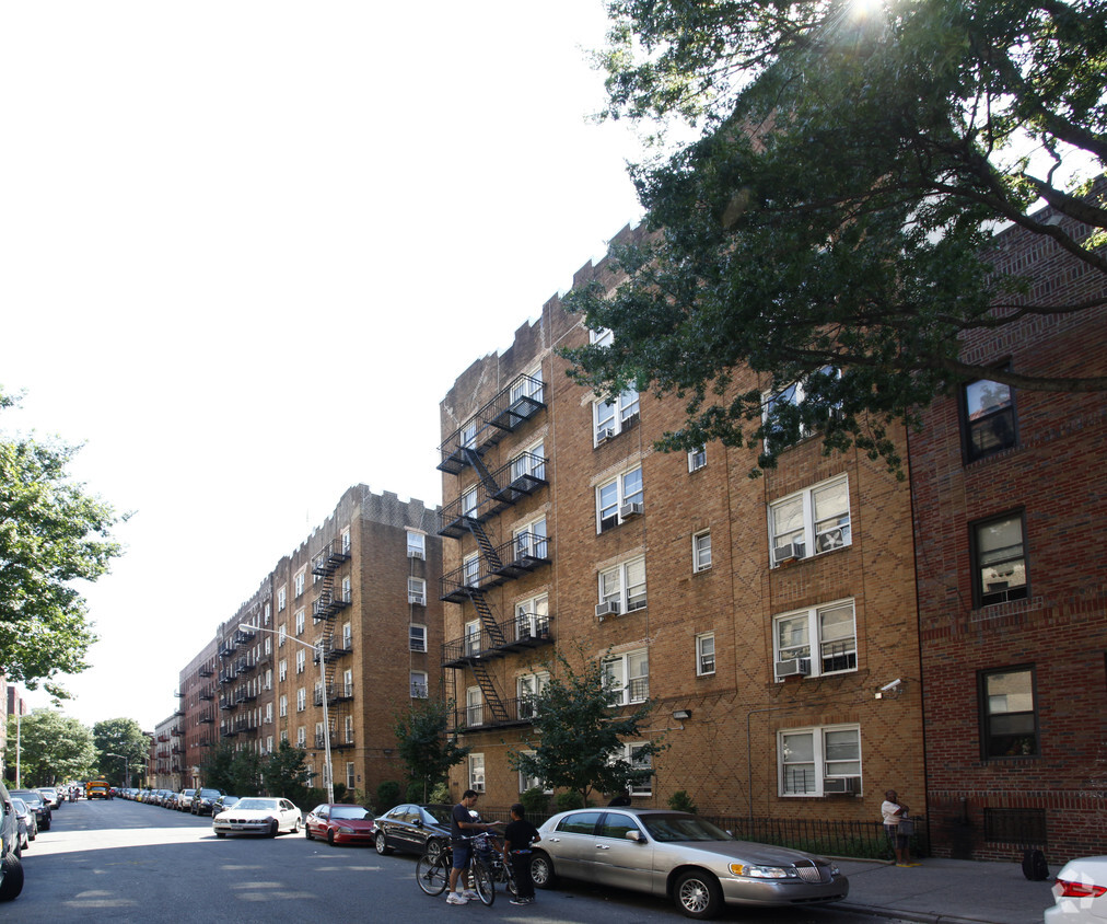 Foto principal - 120 East 19th Street