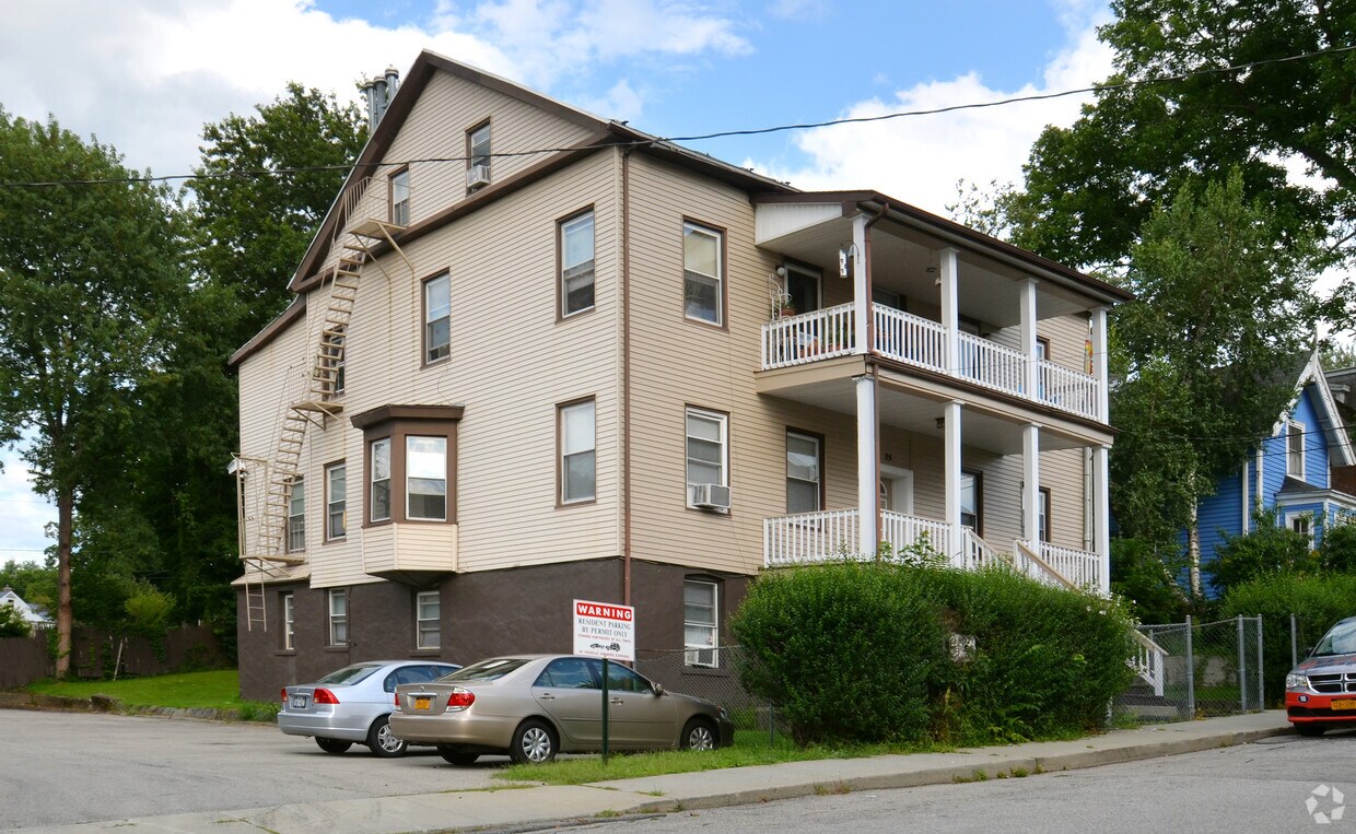 25 Kent St, Beacon, NY 12508 Apartments in Beacon, NY