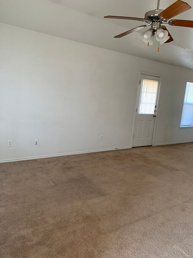 Foto del edificio - 2916 Ashley Dr