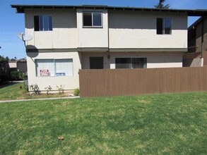 Building Photo - 1450 Melrose Ave