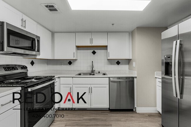 Foto del edificio - 32450 Candlewood Dr