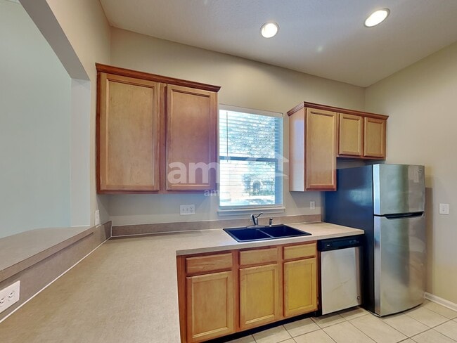 Building Photo - 940 Steeple Chase Ln