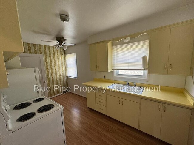 Foto del edificio - 115 Sunset Drive