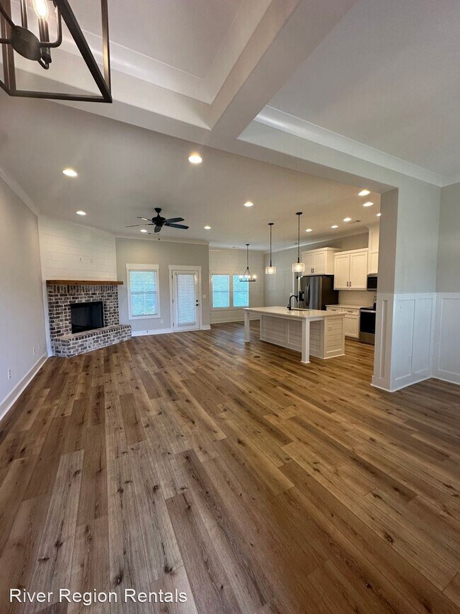 Building Photo - 4 br, 3 bath House - 253 Tallahatchie Drive