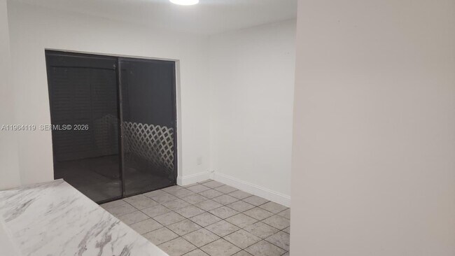 Foto del edificio - 4108 Riverside Dr