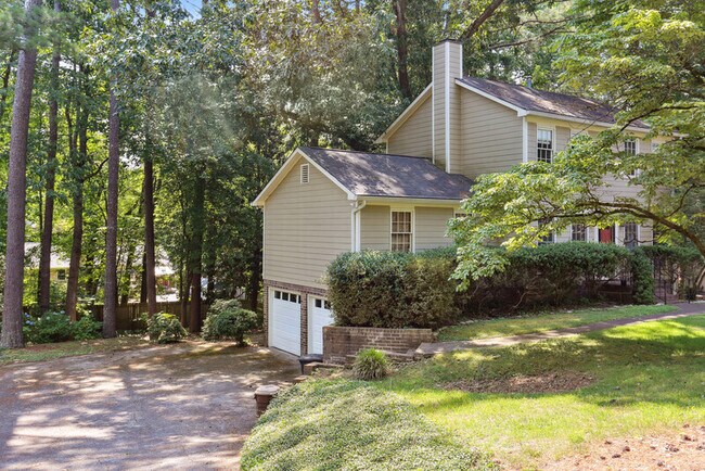Building Photo - 171 Forest Ln NW