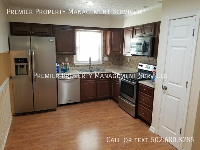 Foto del edificio - 4707 Ferrer Way