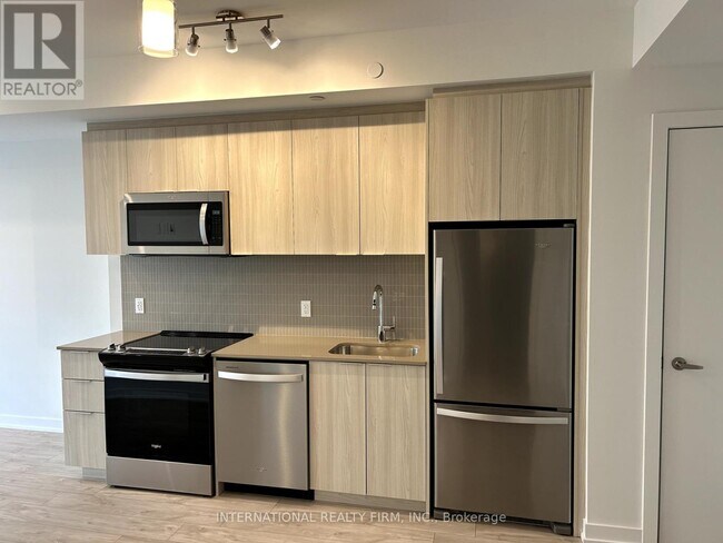 Photo du bâtiment - 770 Whitlock Ave