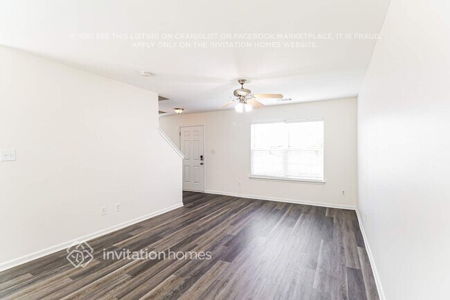Foto del edificio - 214 Glencroft Dr