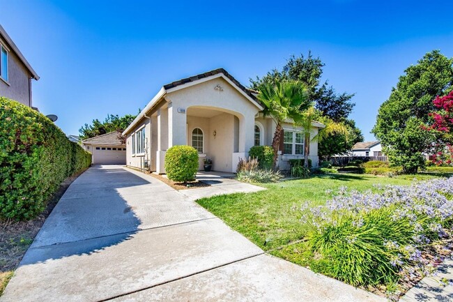 Building Photo - 1600 HICKAM CIRCLE, SUISUN CITY