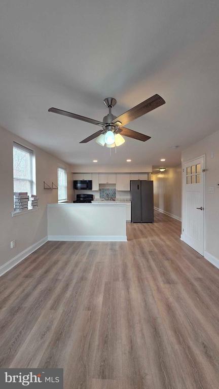 Foto principal - 7330 Montour St