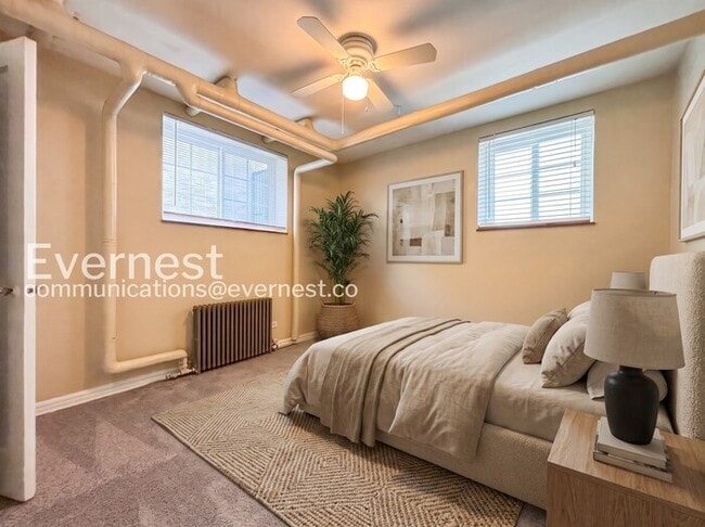 Building Photo - 1 Bed, 1 Bath Condo with Modern Amenities / Available Soon!