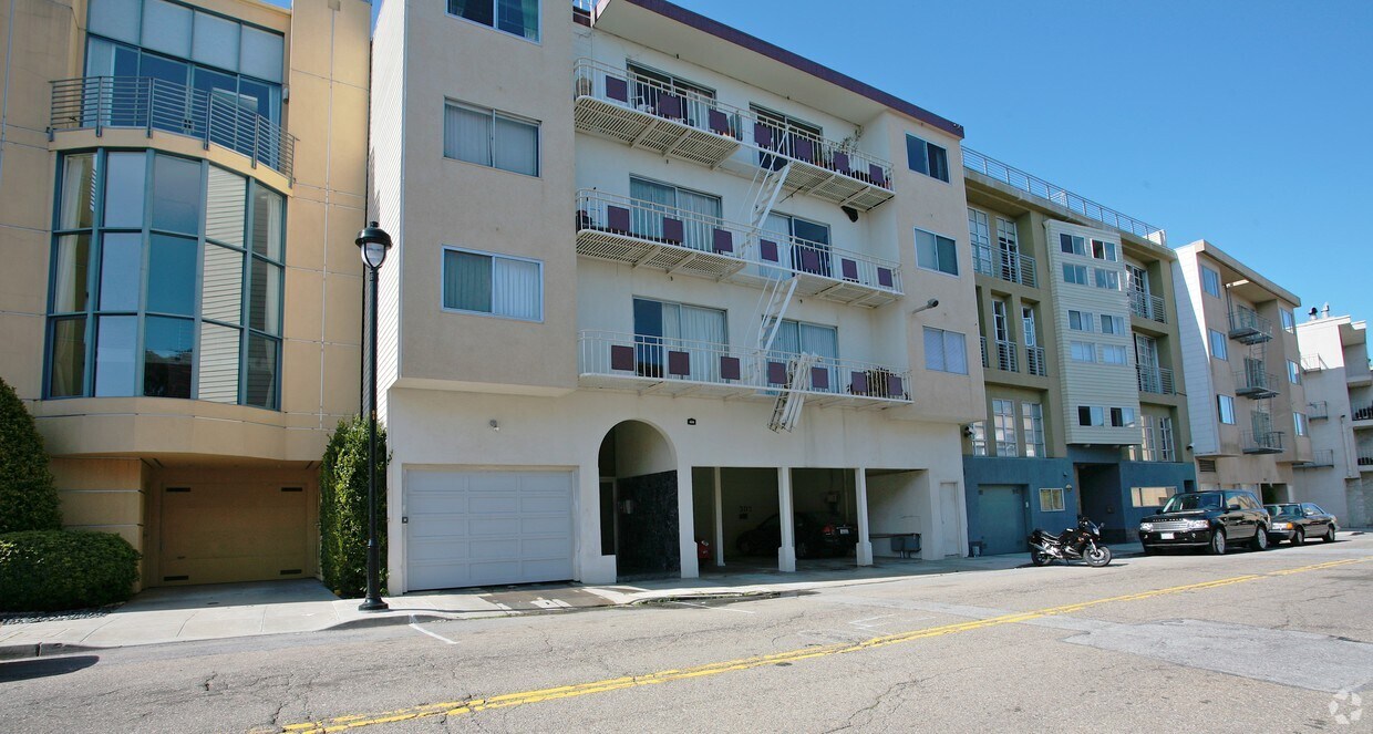 Primary Photo - 860 Corbett Ave