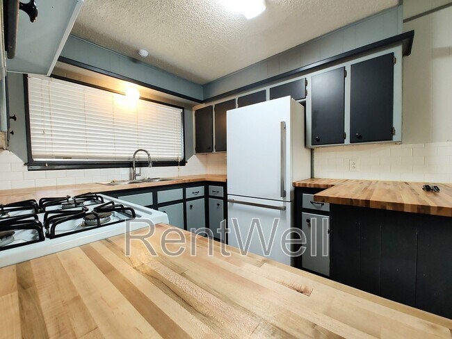 Foto del edificio - 3016 1st St