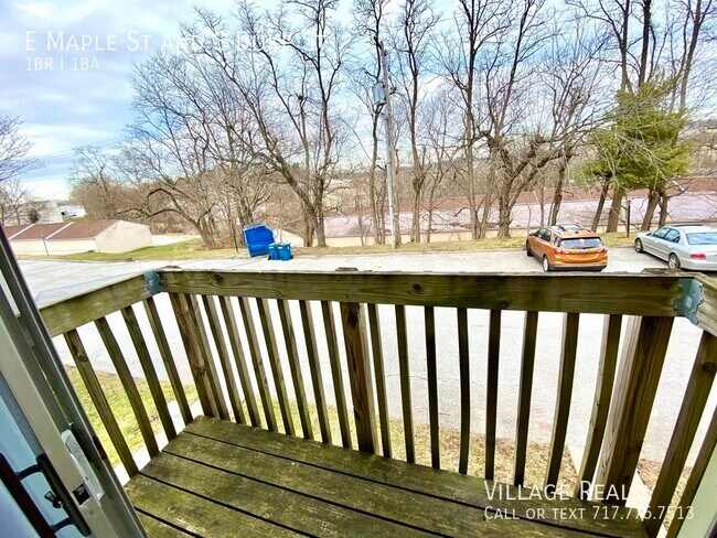 Foto del edificio - 461 E Maple St