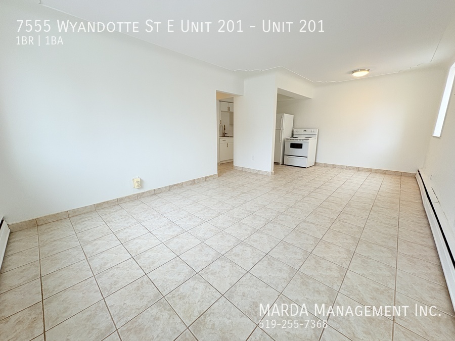 Primary Photo - SPACIOUS 1-BEDROOM/1-BATH APARTMENT IN PRI...