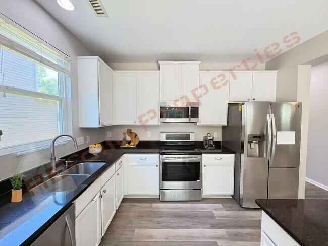 Foto del edificio - 1208 Golden Eagle Dr