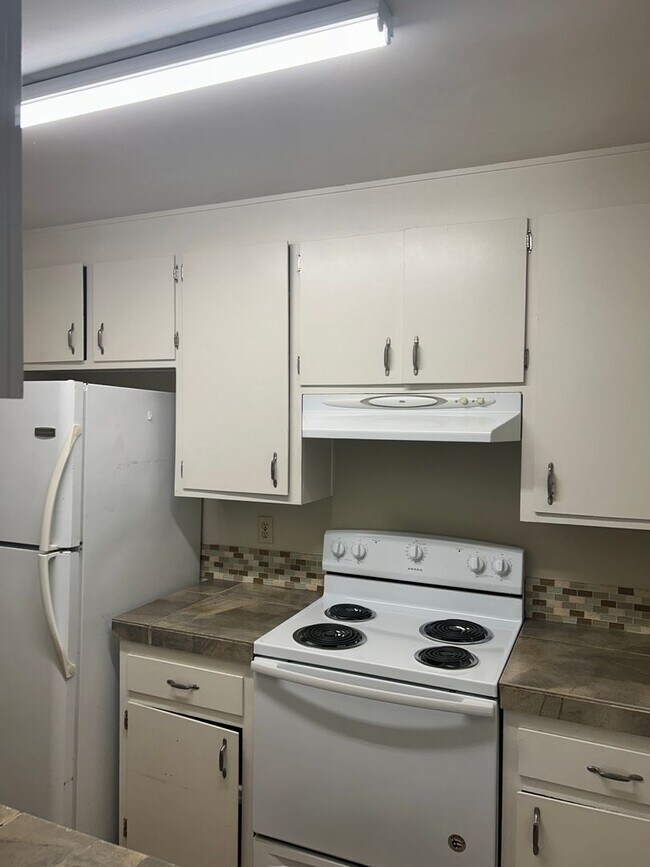 Foto del edificio - Lovely 2 bedroom 1 bath condo #1 unit
