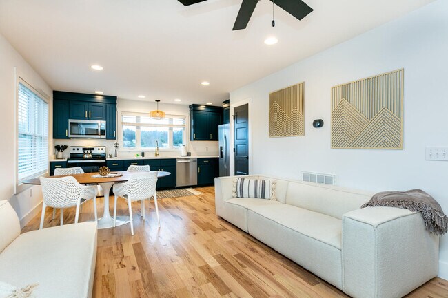 Foto del edificio - 481 Oakdale Rd