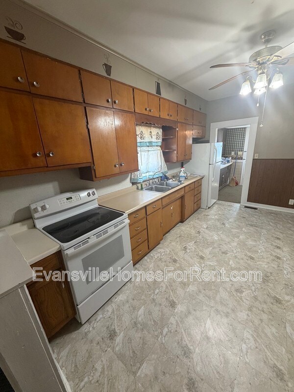 Foto del edificio - 1008 Allens Ln