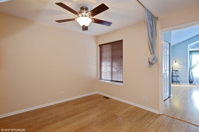 Building Photo - 1560 N St Marks Pl