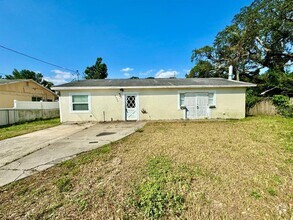 Building Photo - 8906 Navajo Ave