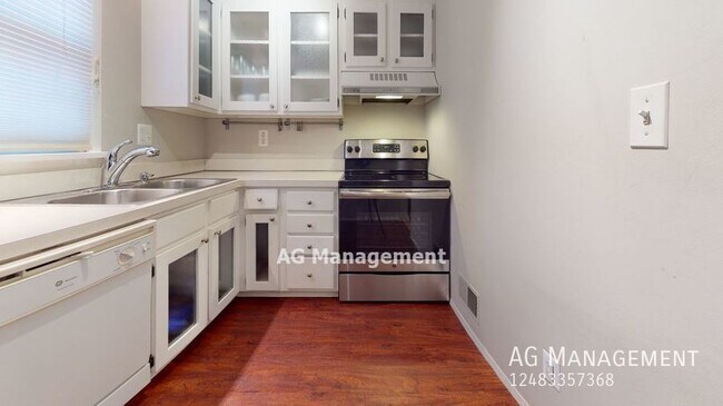 Foto del edificio - 5015 N Crooks - Bldg 2, Apt 25