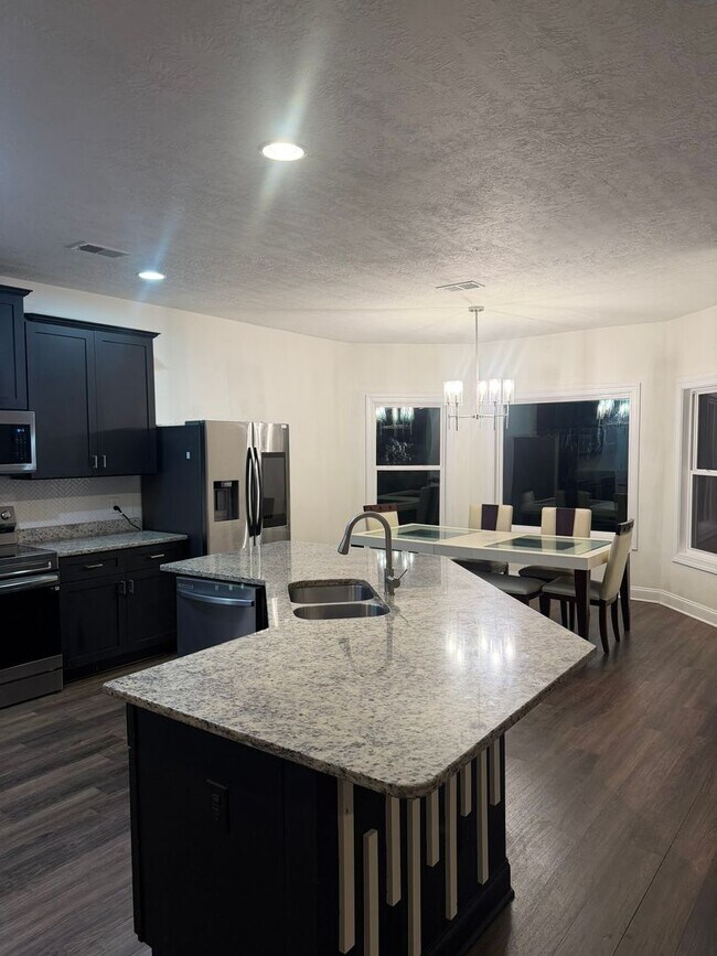 Building Photo - Welcome to your new home!