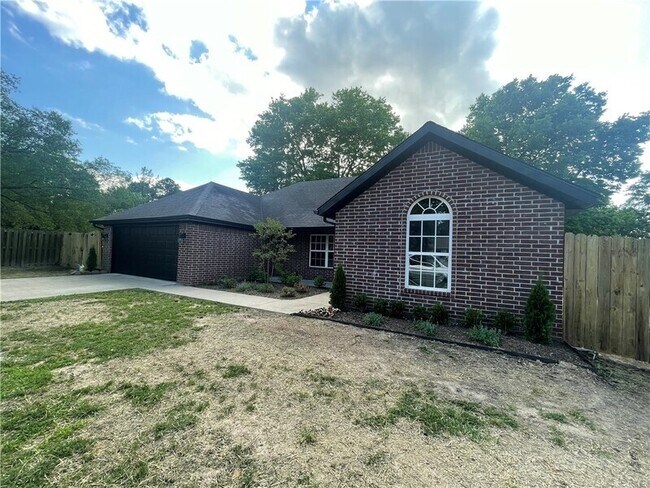 Foto del edificio - 1812 Anthony Dr