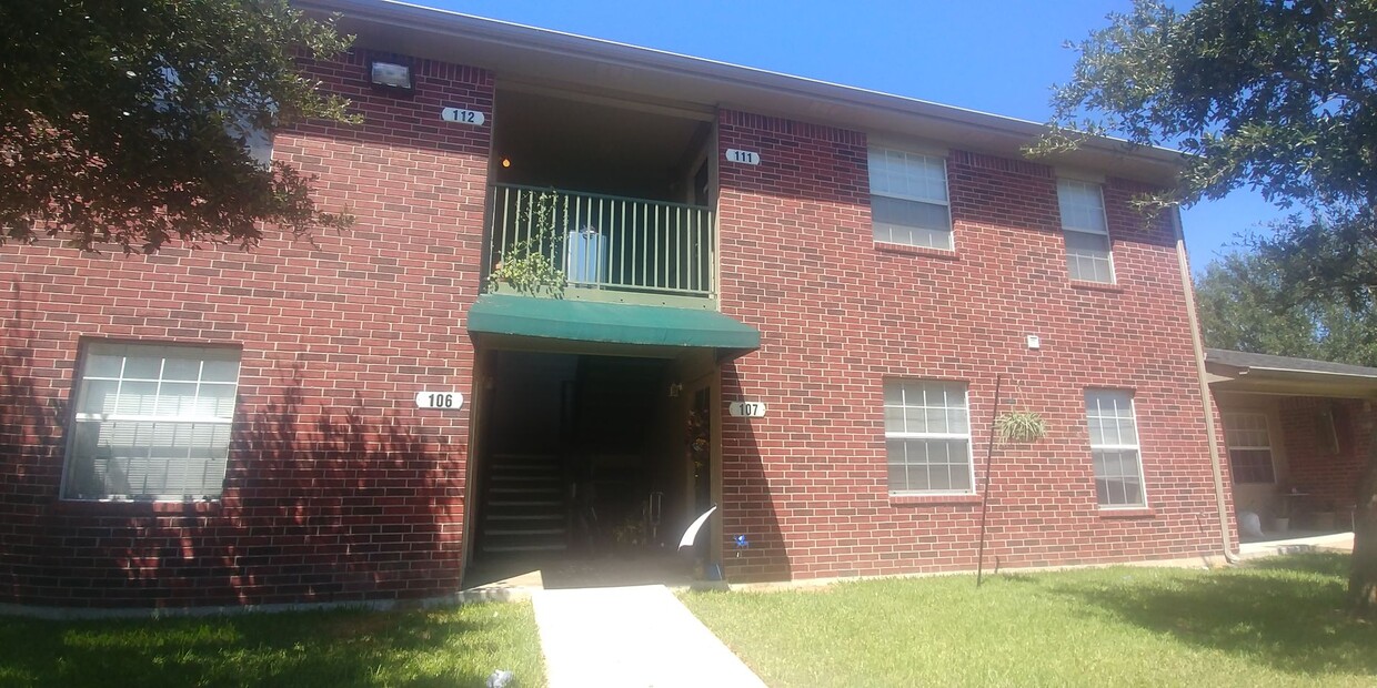 Primary Photo - 2526 Dartmouth St