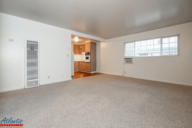 Building Photo - 2950 Huff Ave