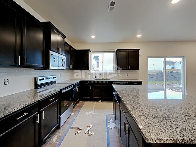 Foto del edificio - 19301 17th Avenue Court E