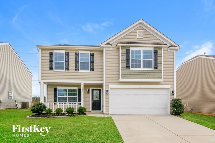 Primary Photo - 1555 Summer View Ln