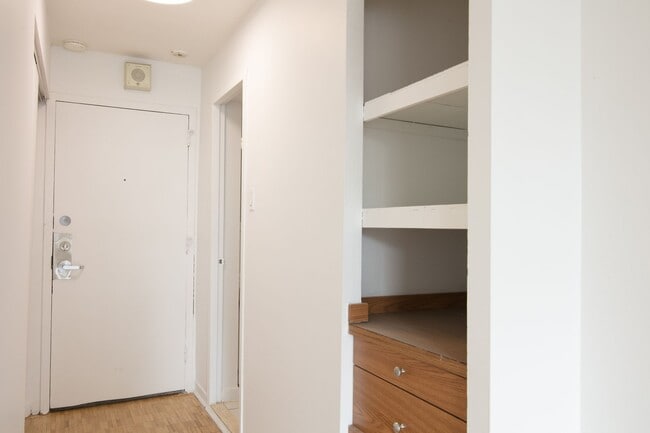 Photo du bâtiment - 1975 Maisonneuve Blvd W