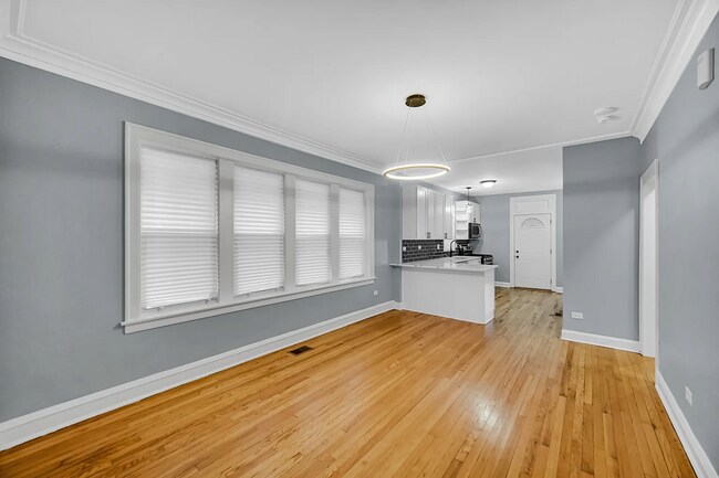 Foto del edificio - 7728 S Bishop St