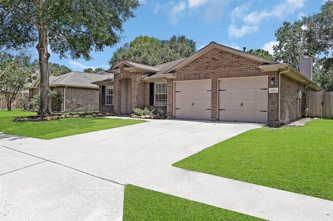 Foto del edificio - 14602 Golden Cypress Ln