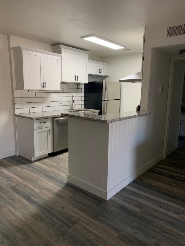 Photo - 5525 E Thomas Rd (Phoenix, AZ) Apartment