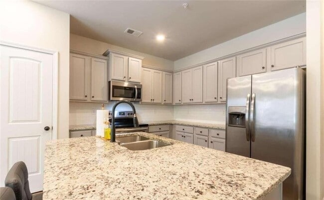 Building Photo - 3006 Bayrose Cir