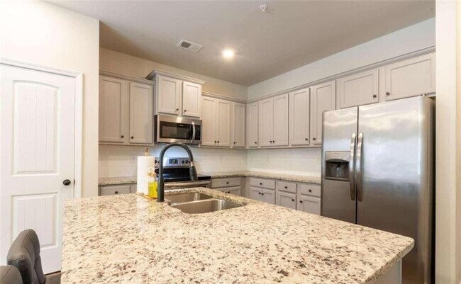 Foto del edificio - 3006 Bayrose Cir