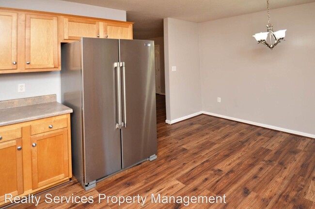 Building Photo - 3 br, 2 bath House - 788 Oakville Road
