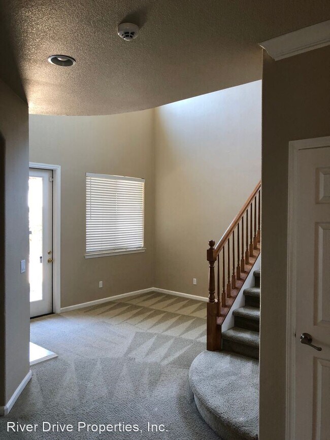 Building Photo - 5 br, 3 bath House - 2379 Gabriel Drive