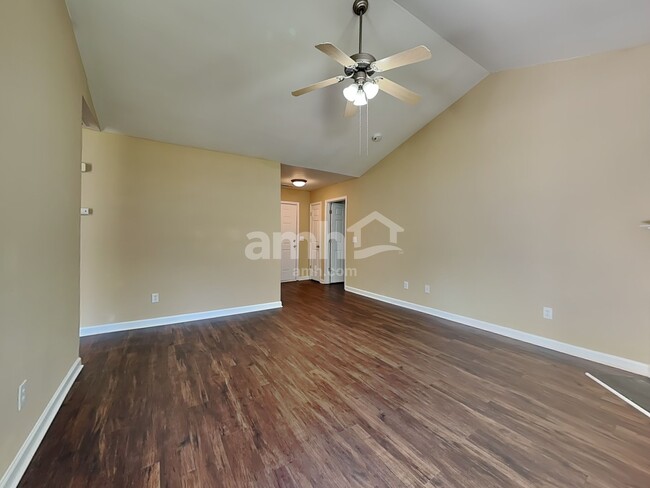 Building Photo - 5015 Walden Ridge Dr