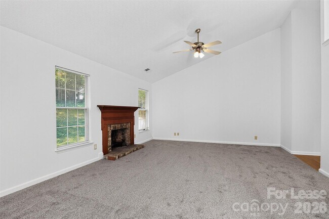Foto del edificio - 3411 Pondridge Ct