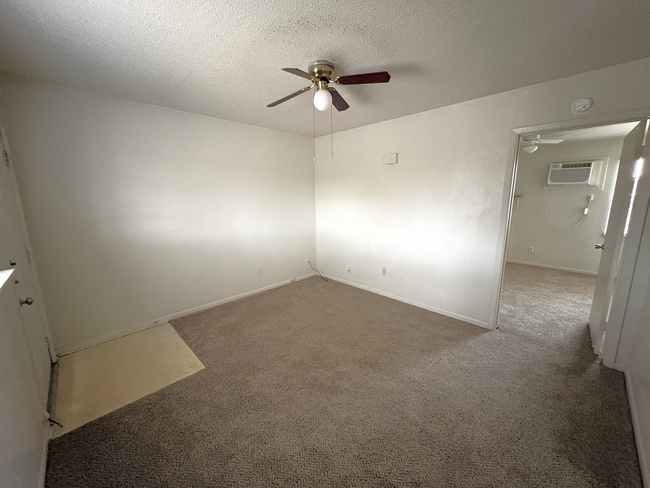 Building Photo - 602 Sunset Ln