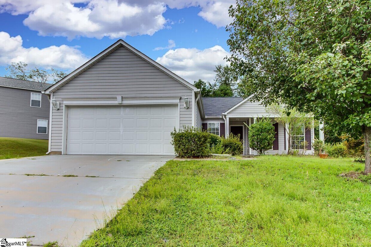 101 White Willow Ct, Taylors, SC 29687 House for Rent in Taylors, SC