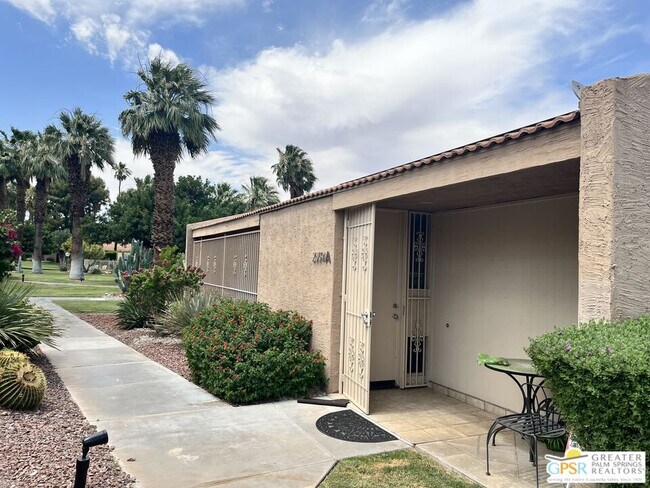 Building Photo - 2559 Whitewater Club Dr