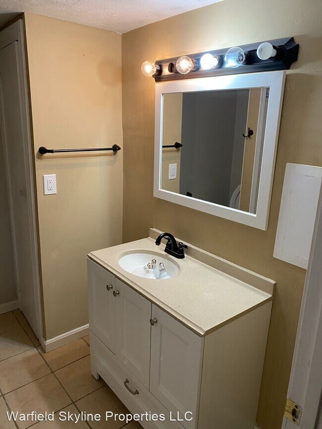 Foto del edificio - 4 br, 2.5 bath House - 9610 Mary Dell Lane