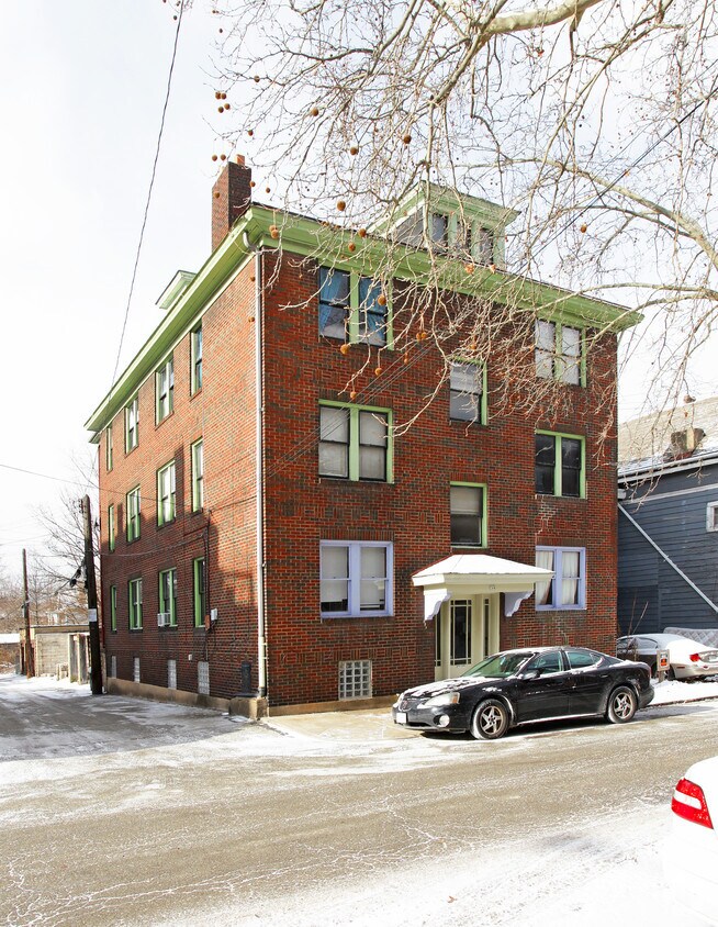 Building Photo - 709 Pitt St