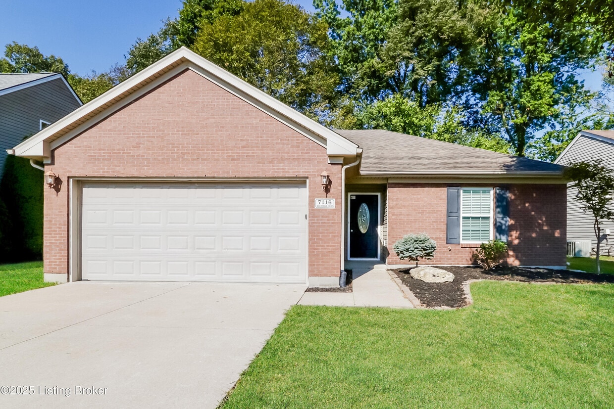Foto principal - 7116 Blue Stream Ct