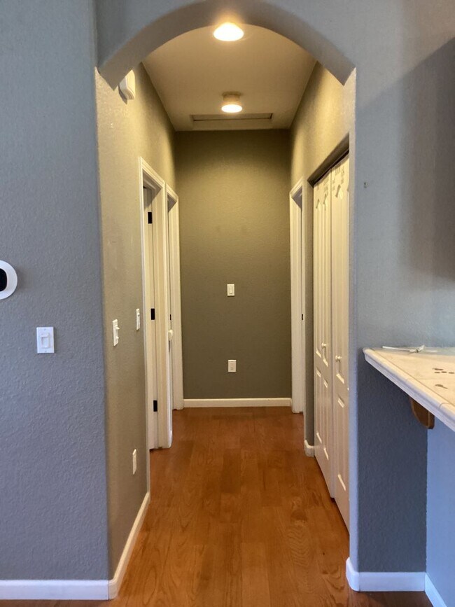 Foto del edificio - NOW AVAILABLE!! BEAUTIFUL GUSTINE HOME LOCATED IN GATED COMMUNITY